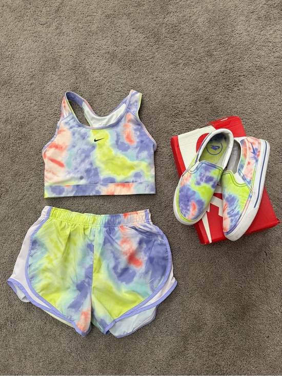Nike Pants - Women’s Sz M-L Nike Tie-Dye Active Set in Neon Green, Lavender & Coral